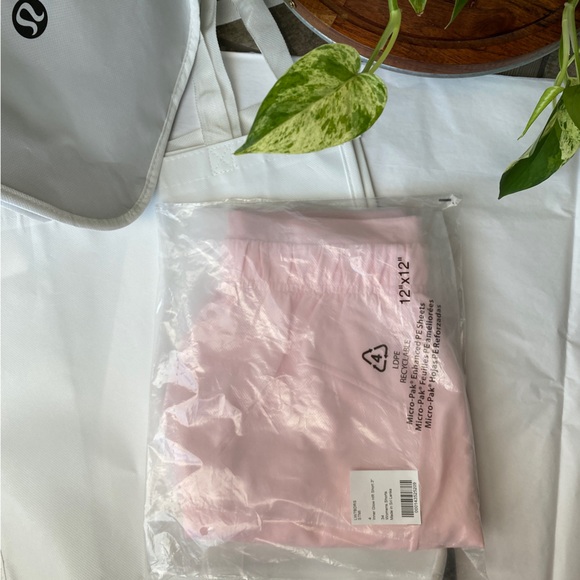 Lululemon Strawberry Milkshake Inner Glow High Rise 3” Short - Picture 6 of 9